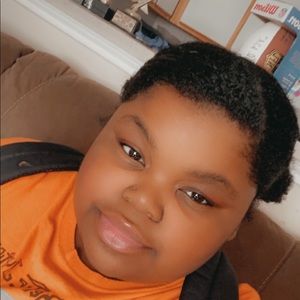 Meet your Posher, Nicquel